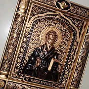 Икона резная Мирон Критский — красивый подарок — фотография 3