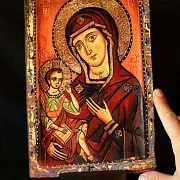 Икона Богоматери "Одигитрия" с подтавкой в подарок — фотография 1