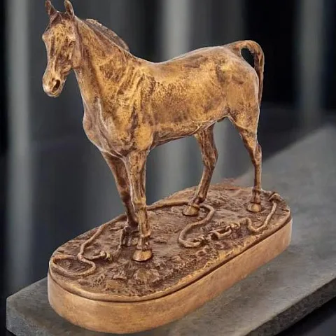 Скульптура «Карабахский жеребец» из бронзы — красивый подарок