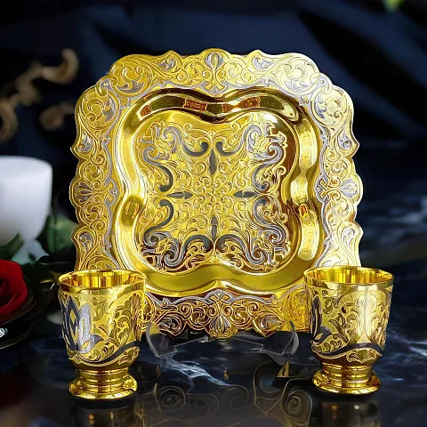 В подарок: Водочный набор с блюдцем "Дуэт". Златоуст